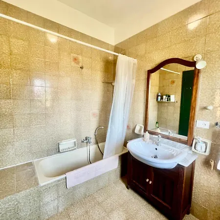 Casa vacanze Donna Toni Carini